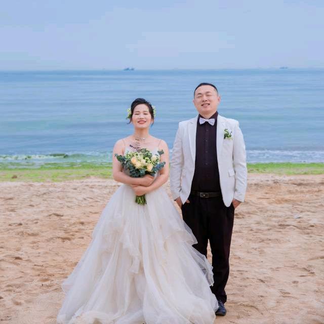 巨野佳麟-吉莳高端婚车