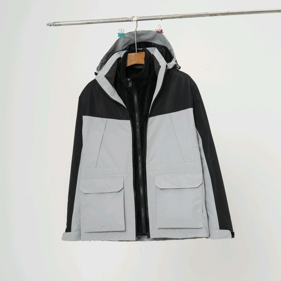 踏雪服饰冲锋衣