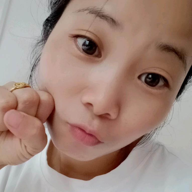 @尹梅