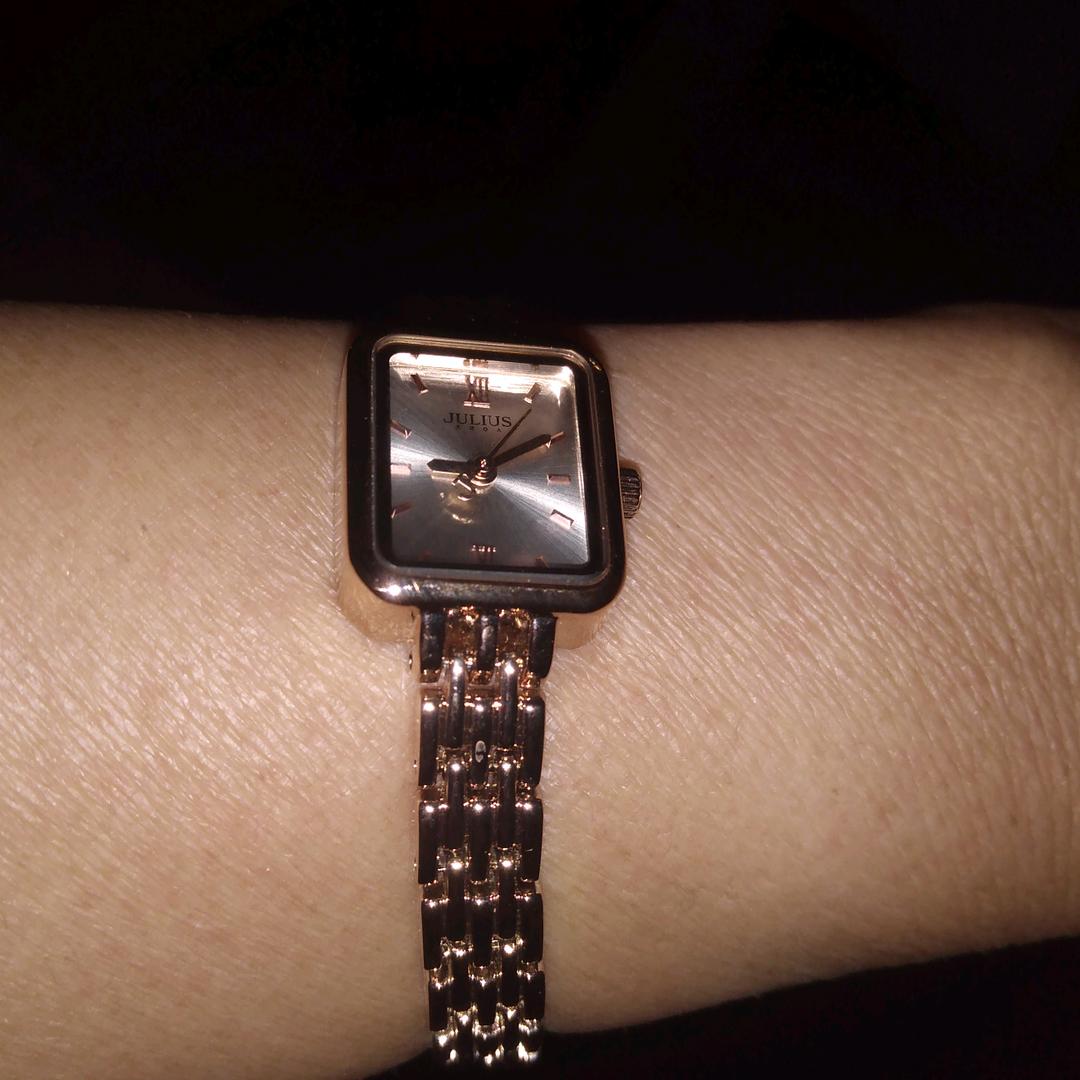 本人姓薛名香荣