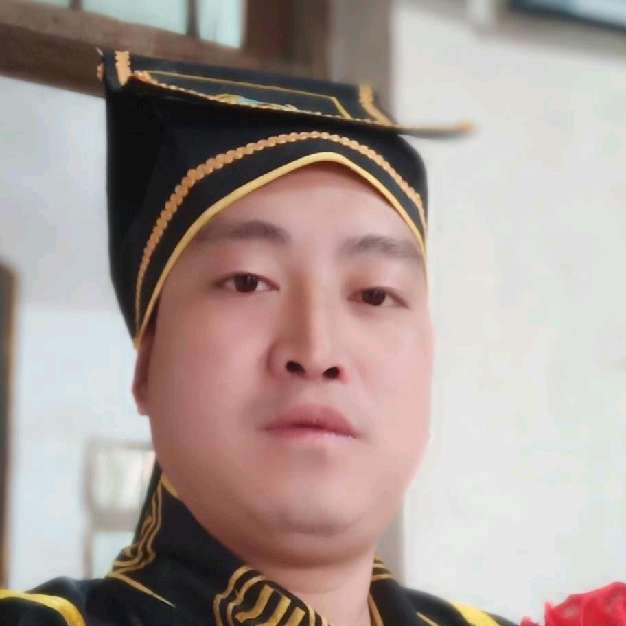 王江华(道法宏深)