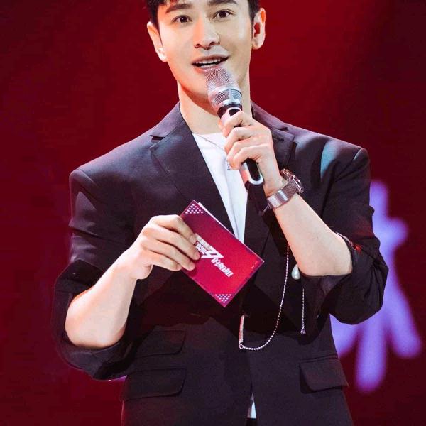 柯街银红打歌队老李大哥