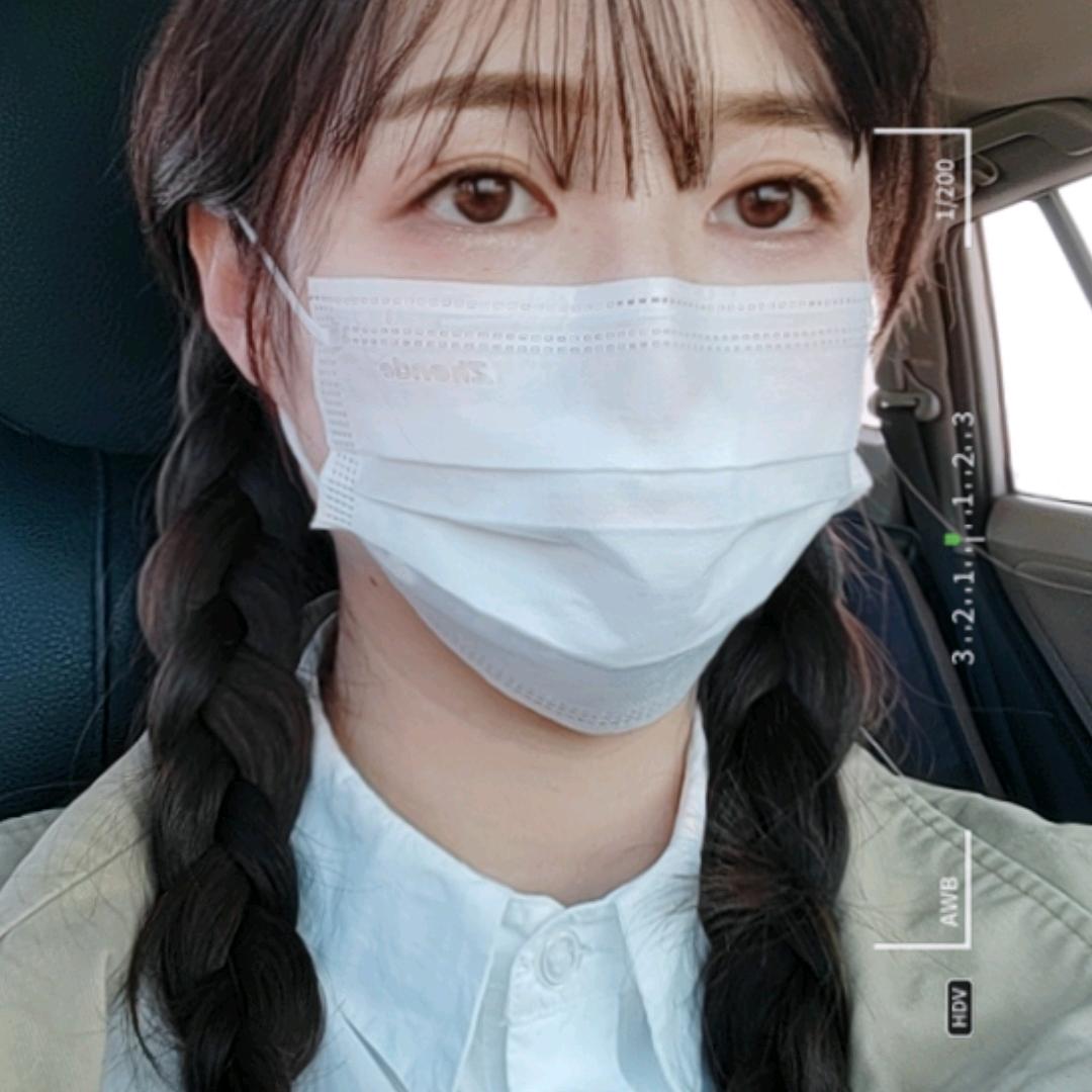 村里小芳