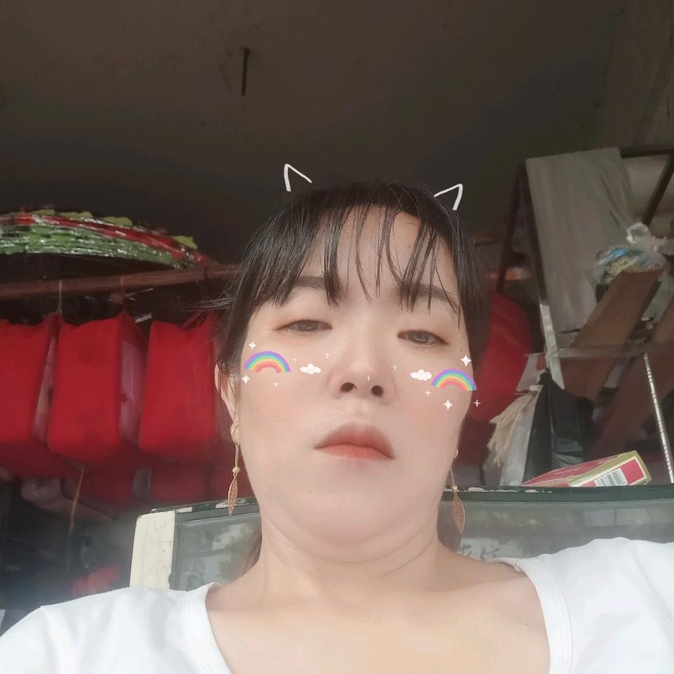 我不喜欢虚情假意的人