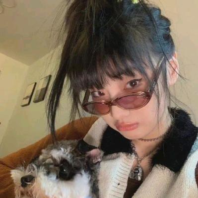 芋泥味的小团子