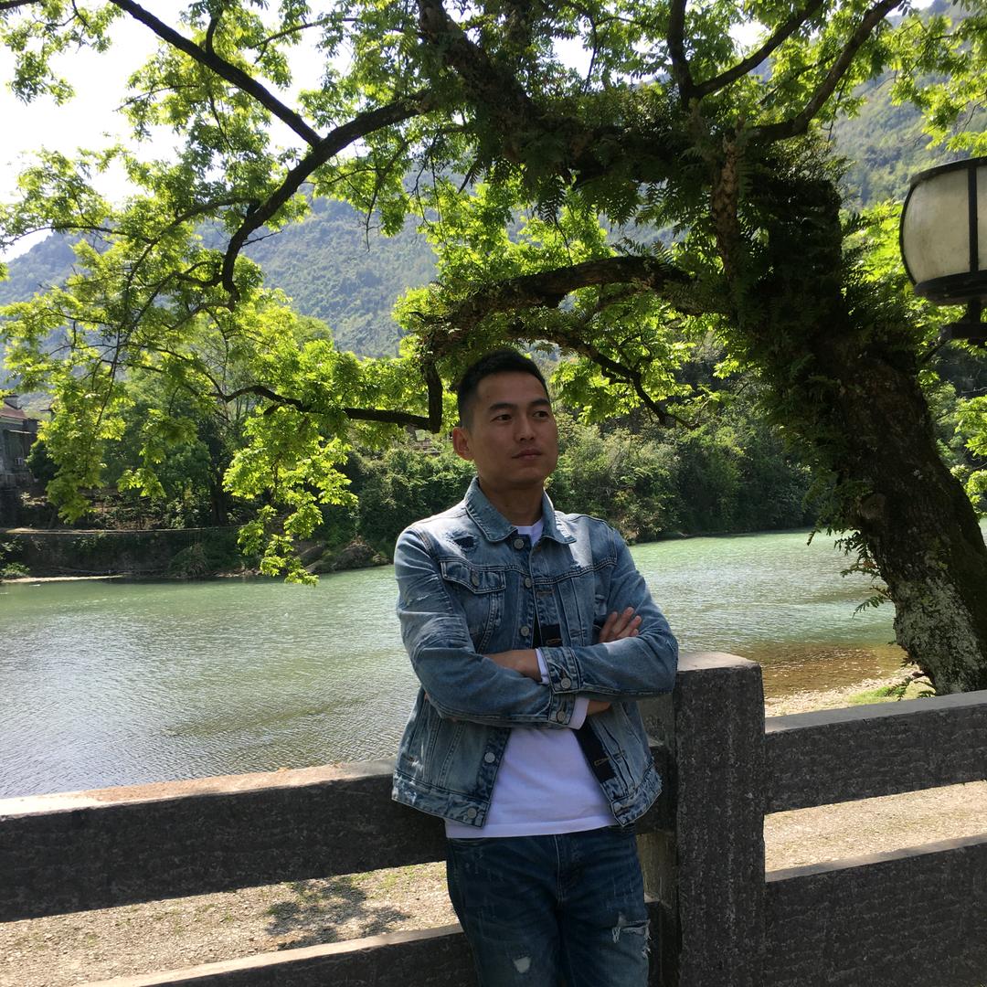 来凤县李老三蛇业