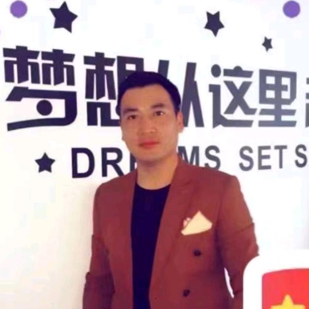 哈喽 欧曼卡车