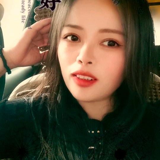 阿霞《喜欢自娱自乐》