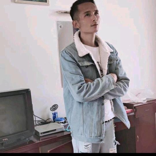 李嘉杨