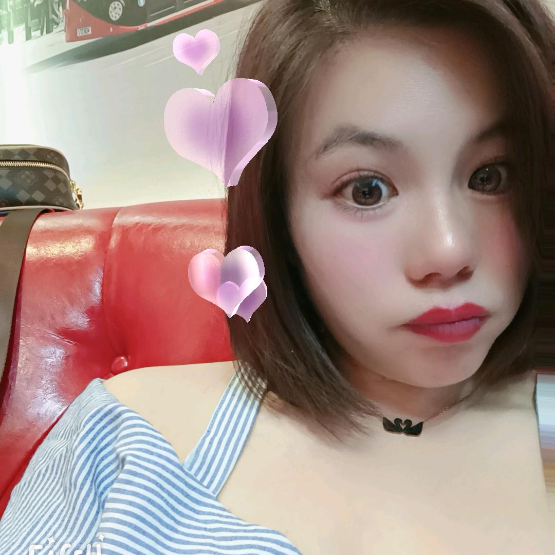 我是向向呀！