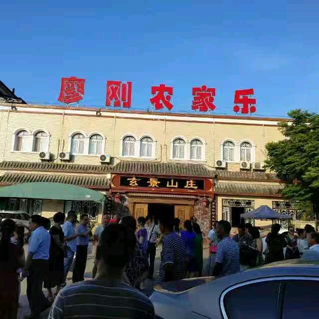 泸县廖刚演艺团(招收女舞蹈演员)