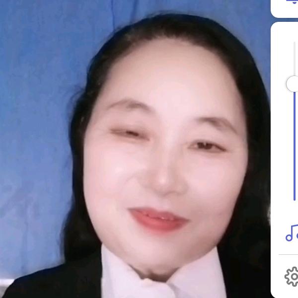 余明明