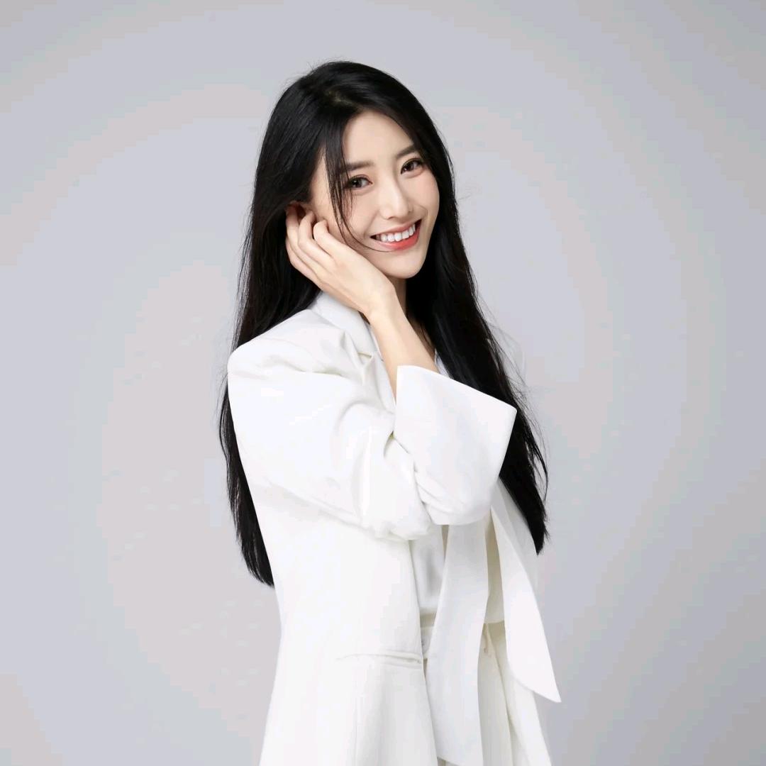 设计师玉琴