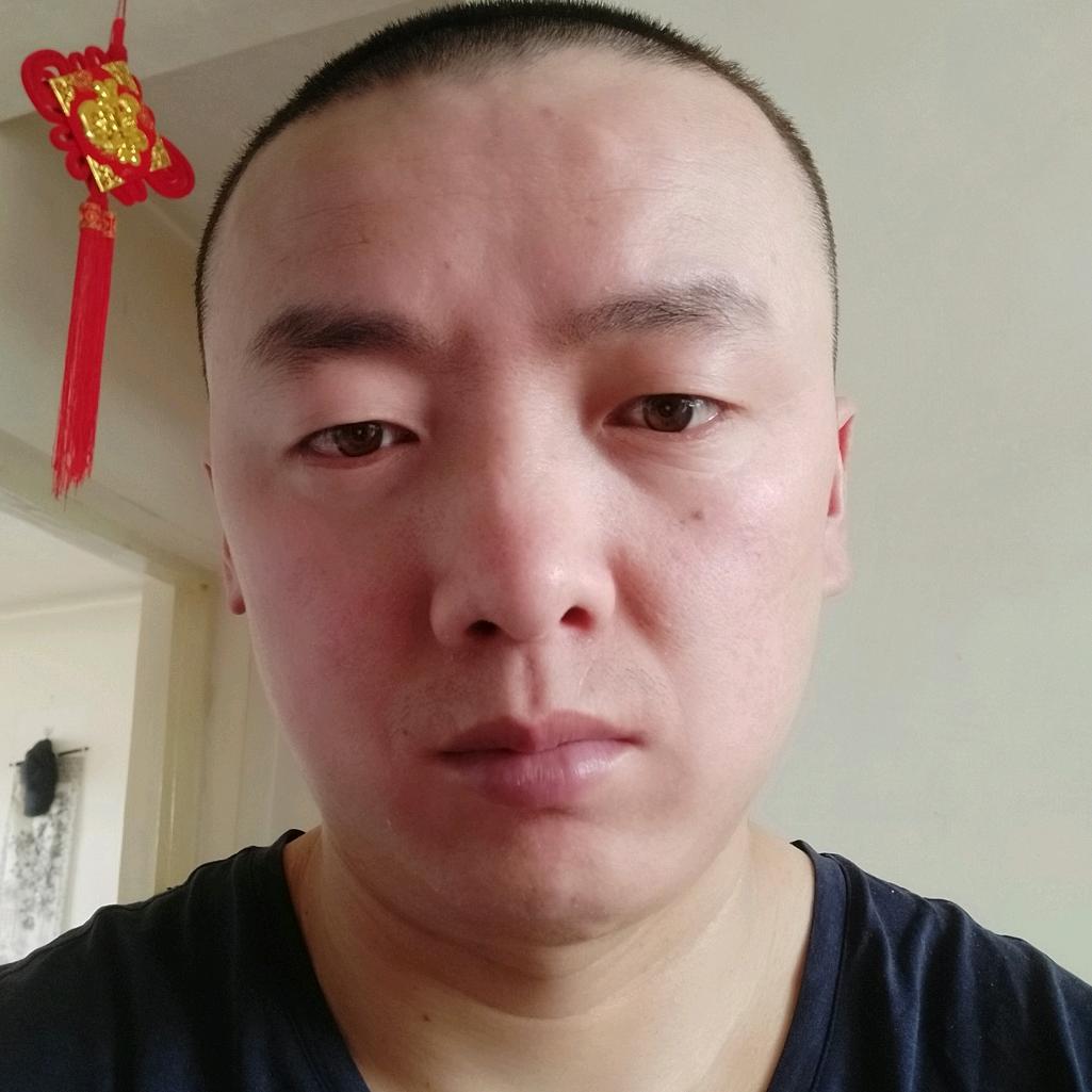 翱翔的雄鹰
