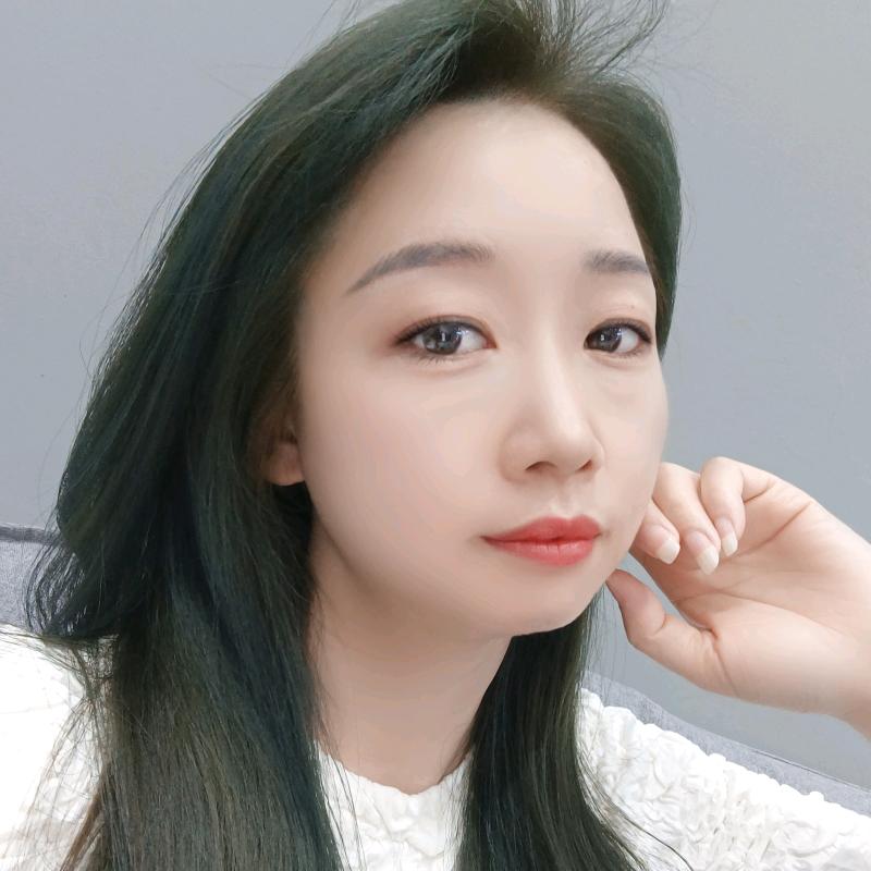 铜梁女王精品女装