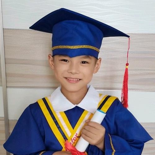 哲荣同学