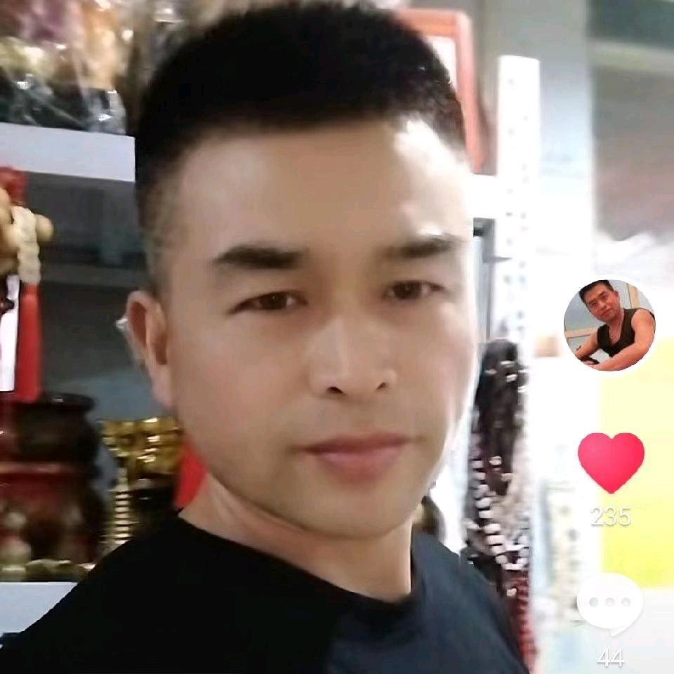 郑州中牟县山水阁香行绣品