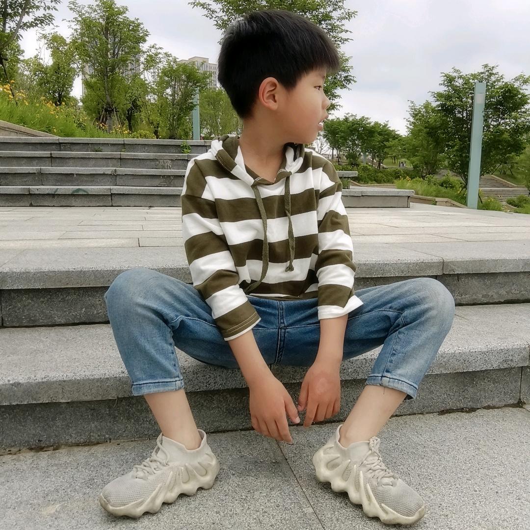 ﹌胡 拉拉 很忙