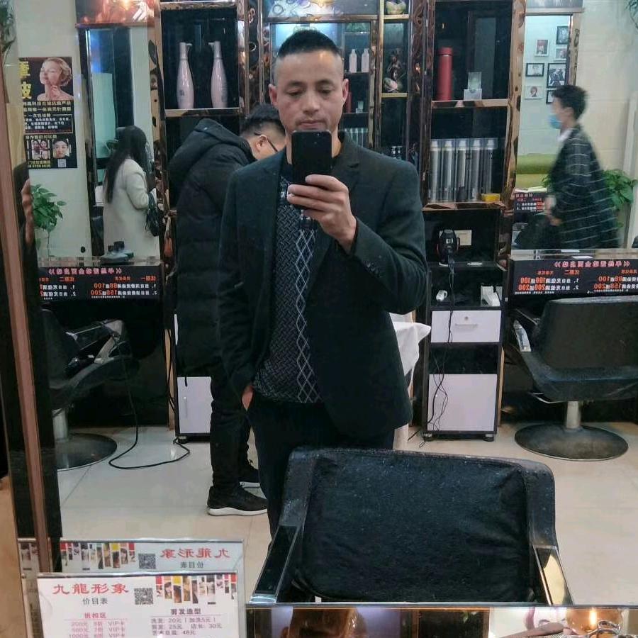 崇阳超越汽车装饰