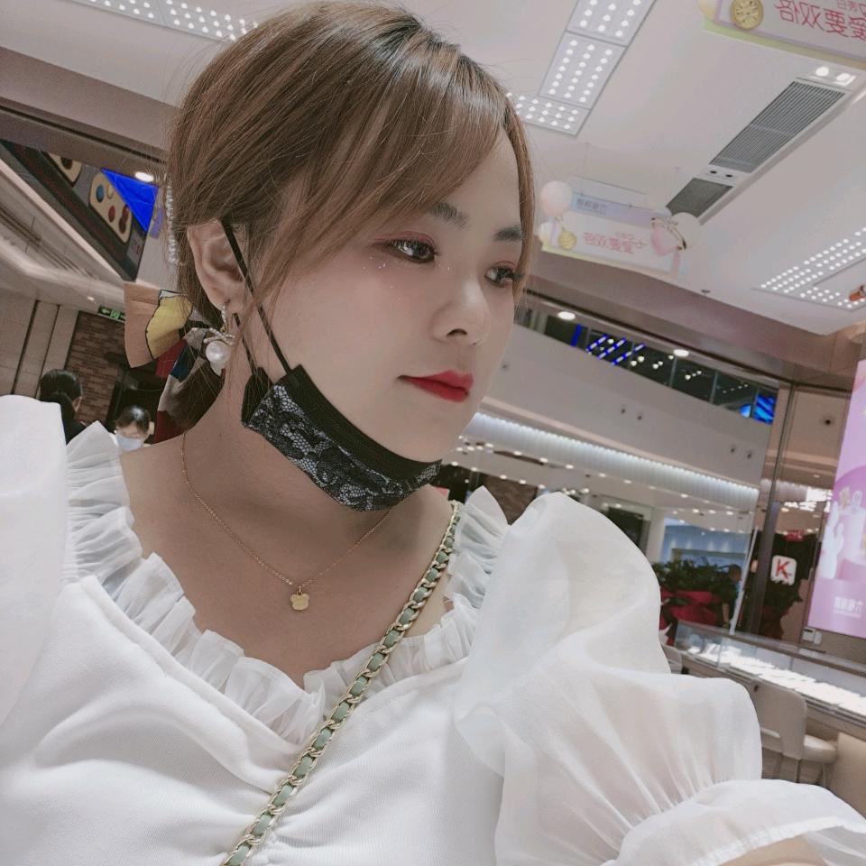 背影也很美