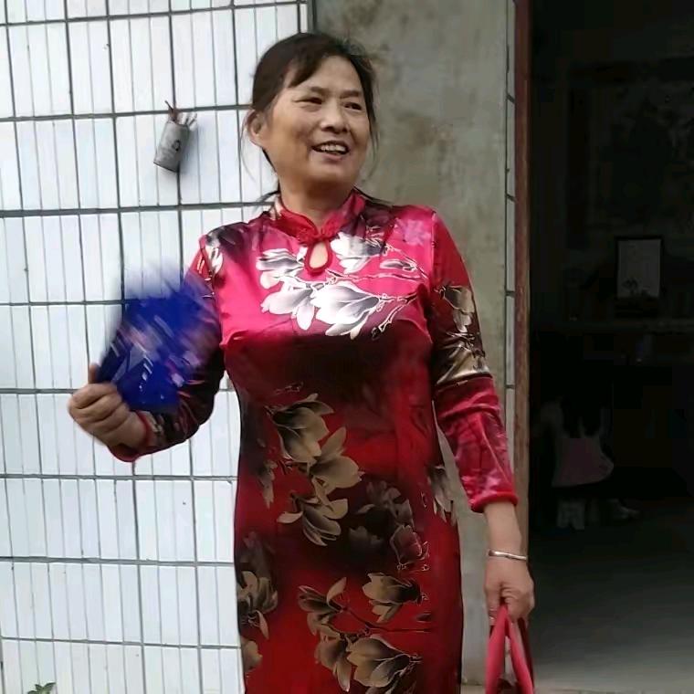 胡凤英