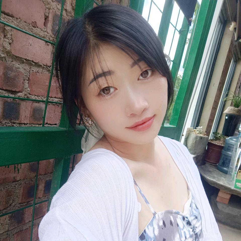 小  小🌸
