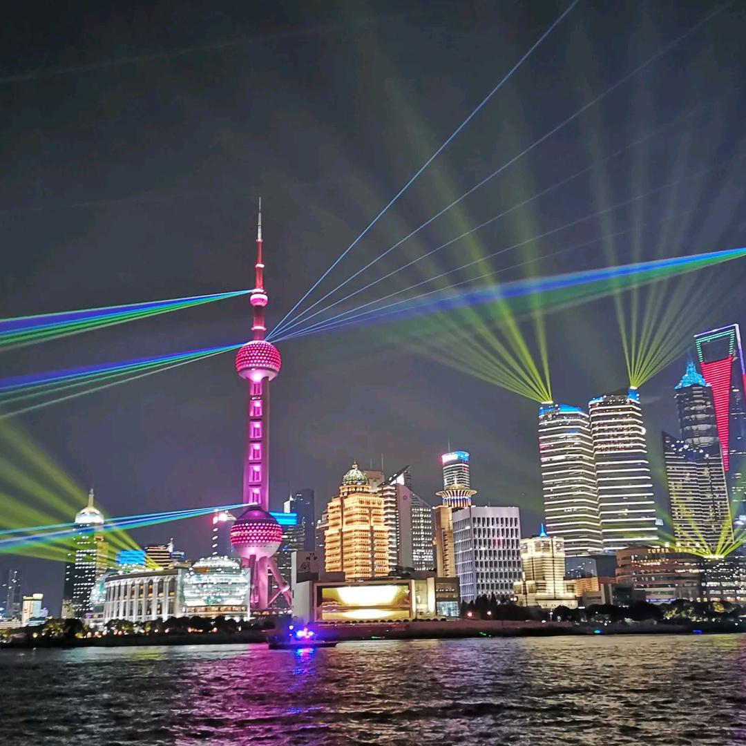 外滩全景公寓房小徐