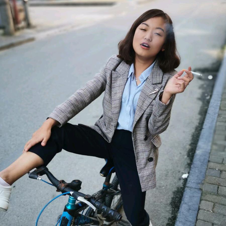 晴  天