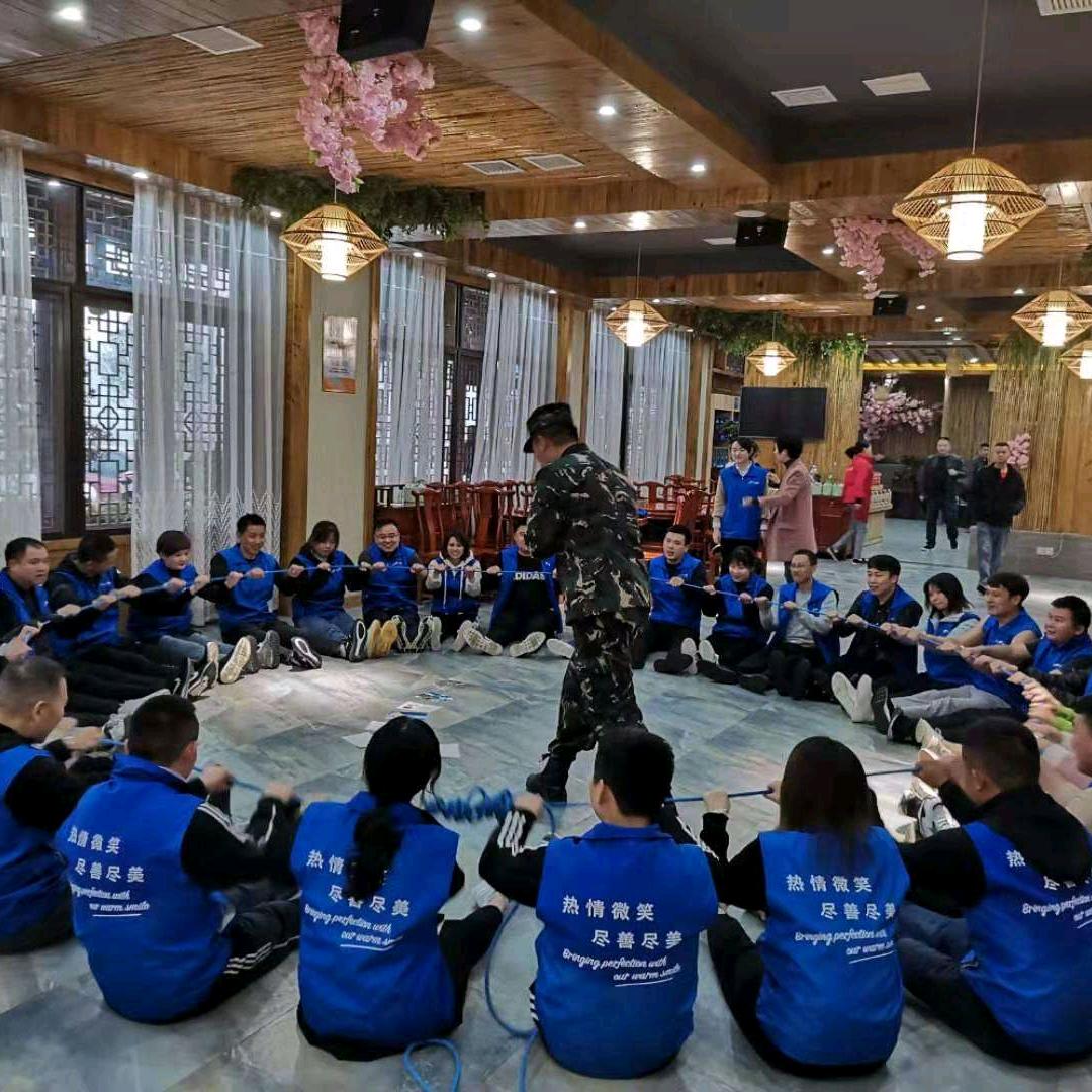 张家界雪鹰户外拓展有限公司雏鹰军事夏令营