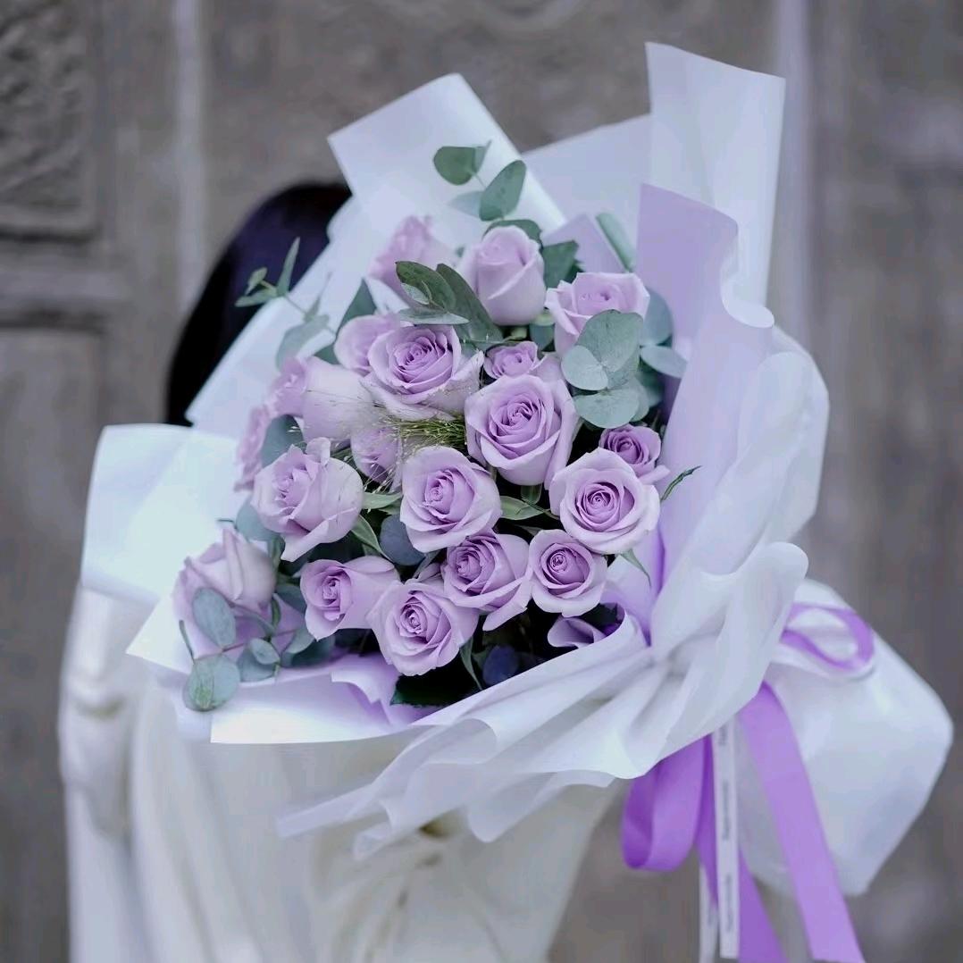 洛川花满屋鲜花