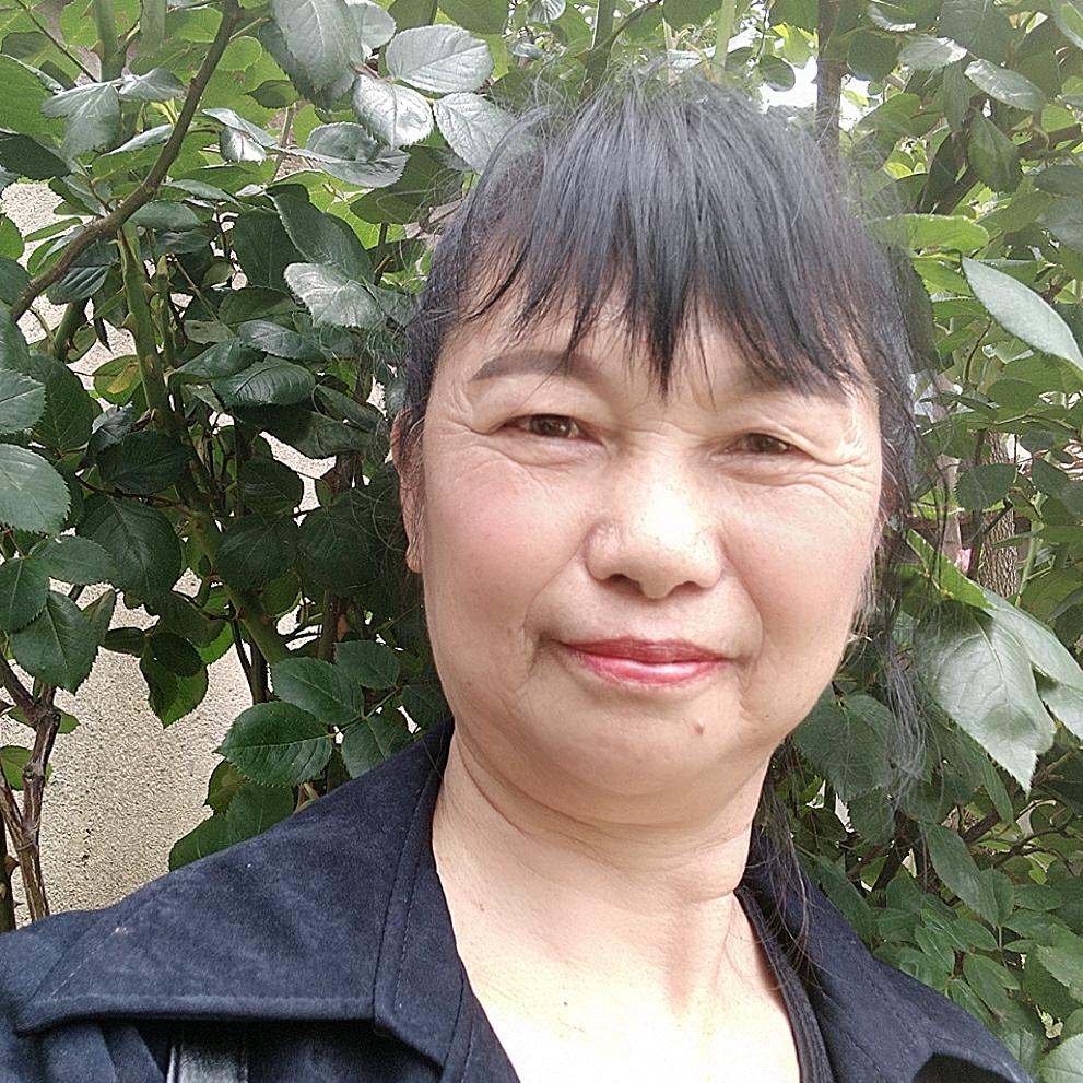 热爱舞蹈的人，邓永琼