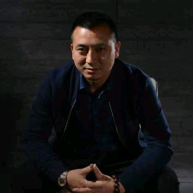 浩然设计．老胡