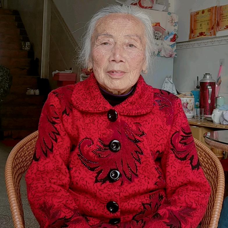 饶春芳