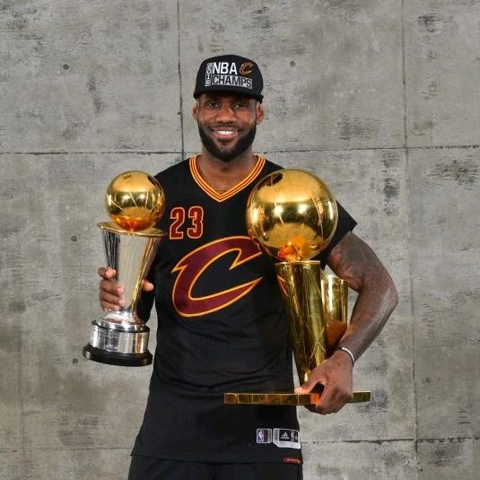 詹皇411工程🏆🏆🏆🏆见过老詹版