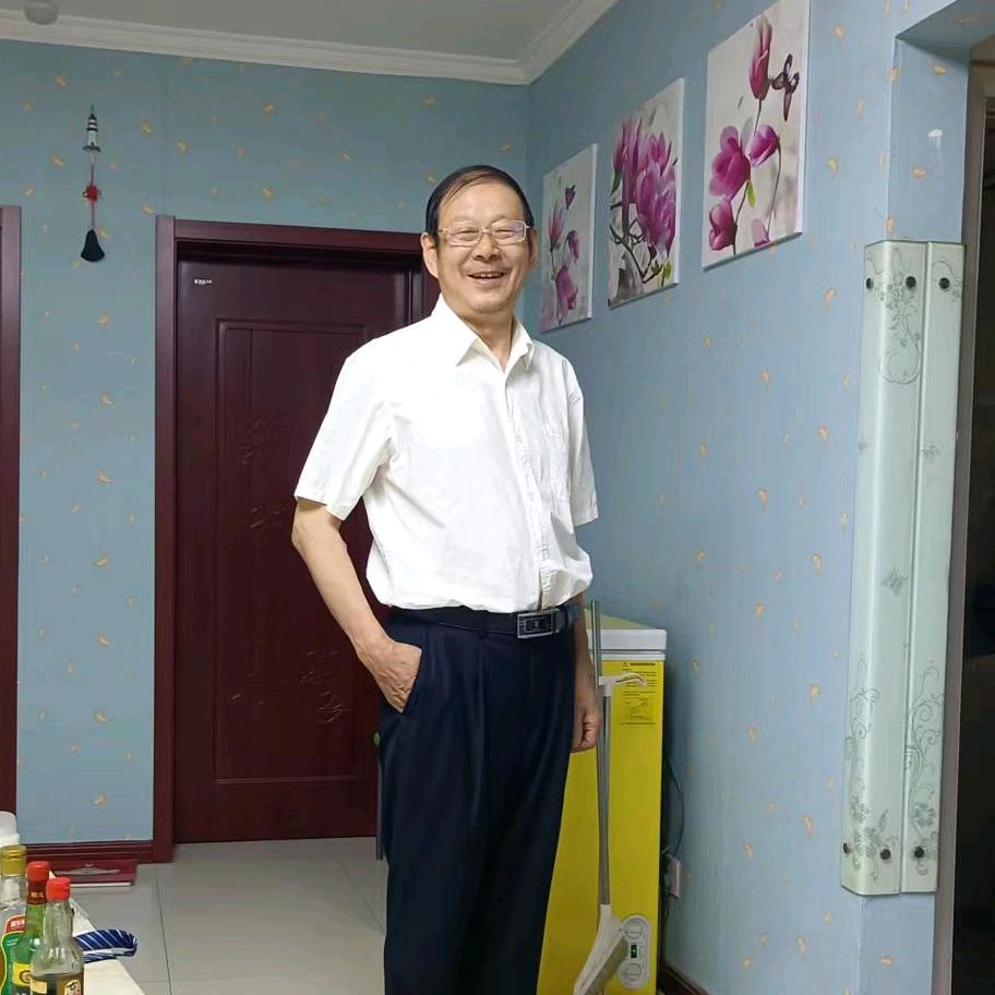 张忠臣，