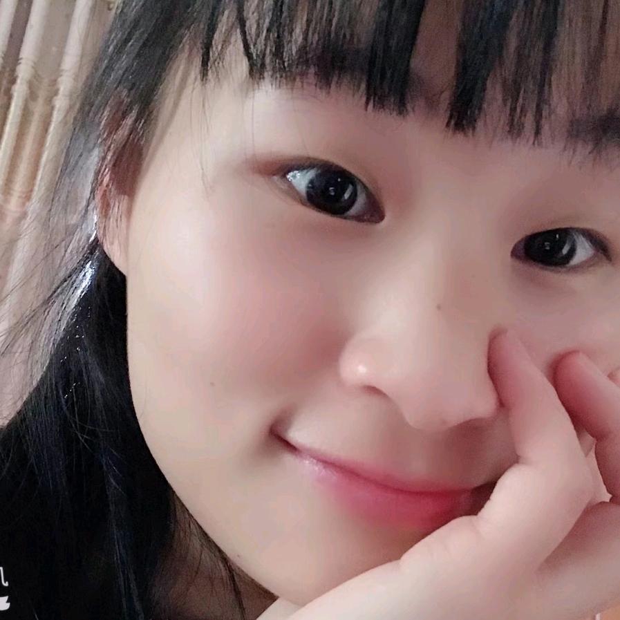 忙着可爱♡  ̑̑