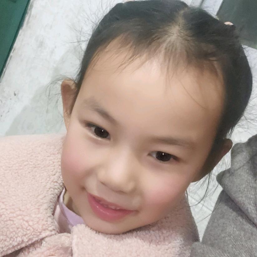 🇨🇳😊天比较蓝(ง •̀_•́)ง
