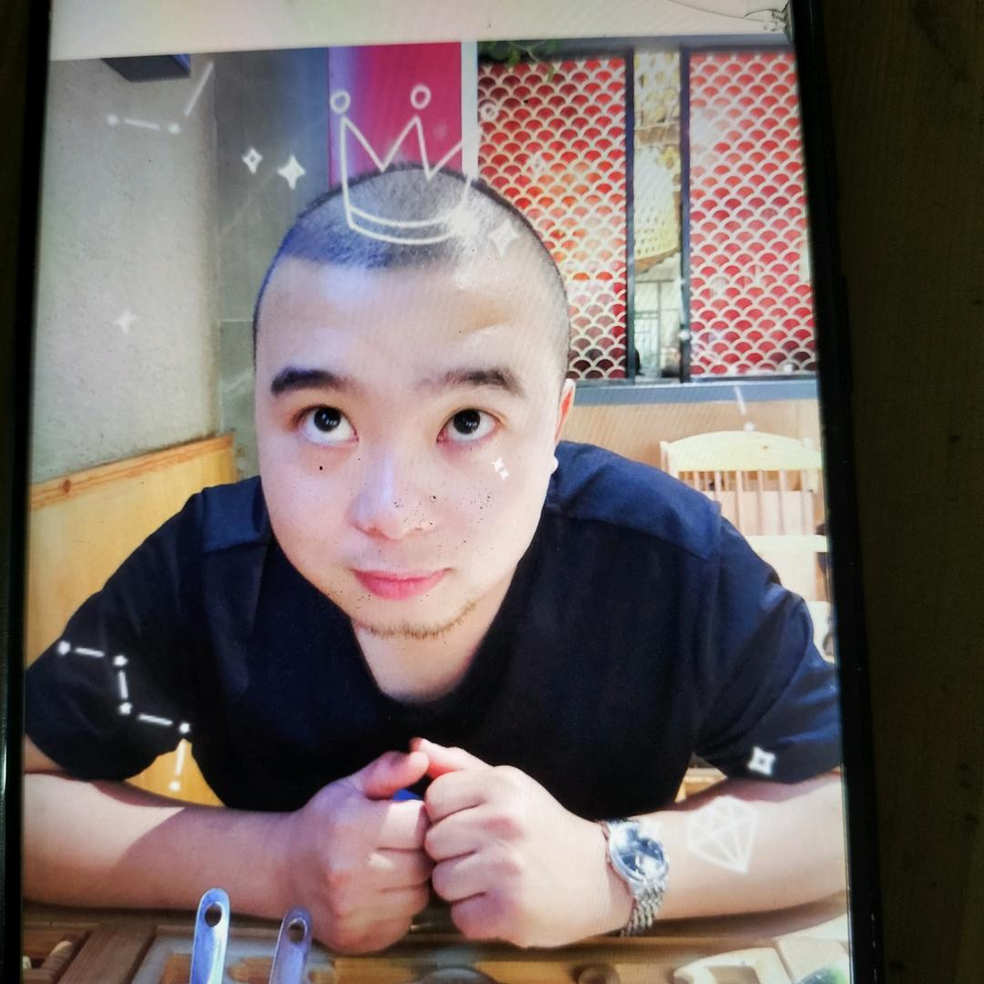 乔治和佩琪的舅舅