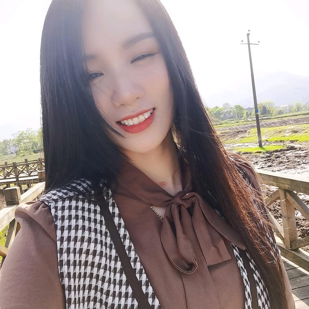 世界那么乱可爱给谁看