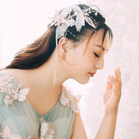 欣彤