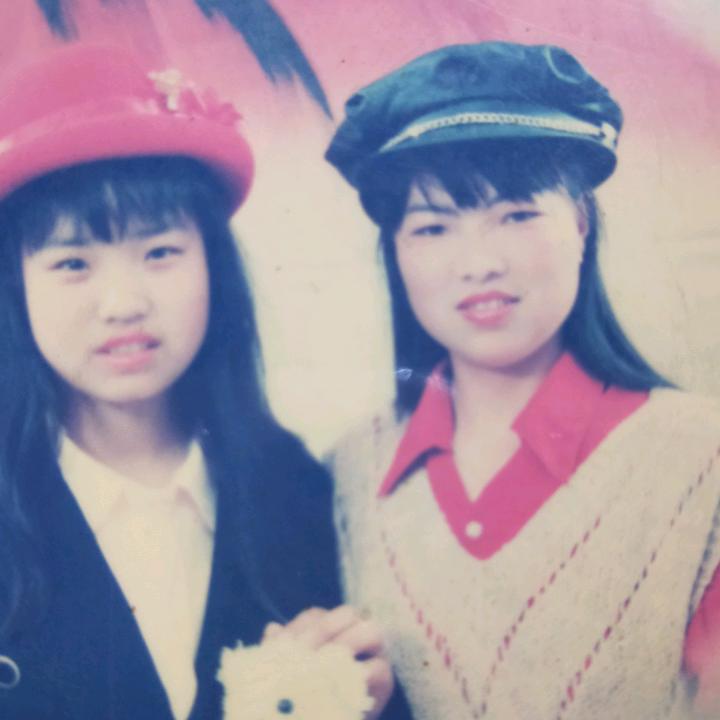 李芳