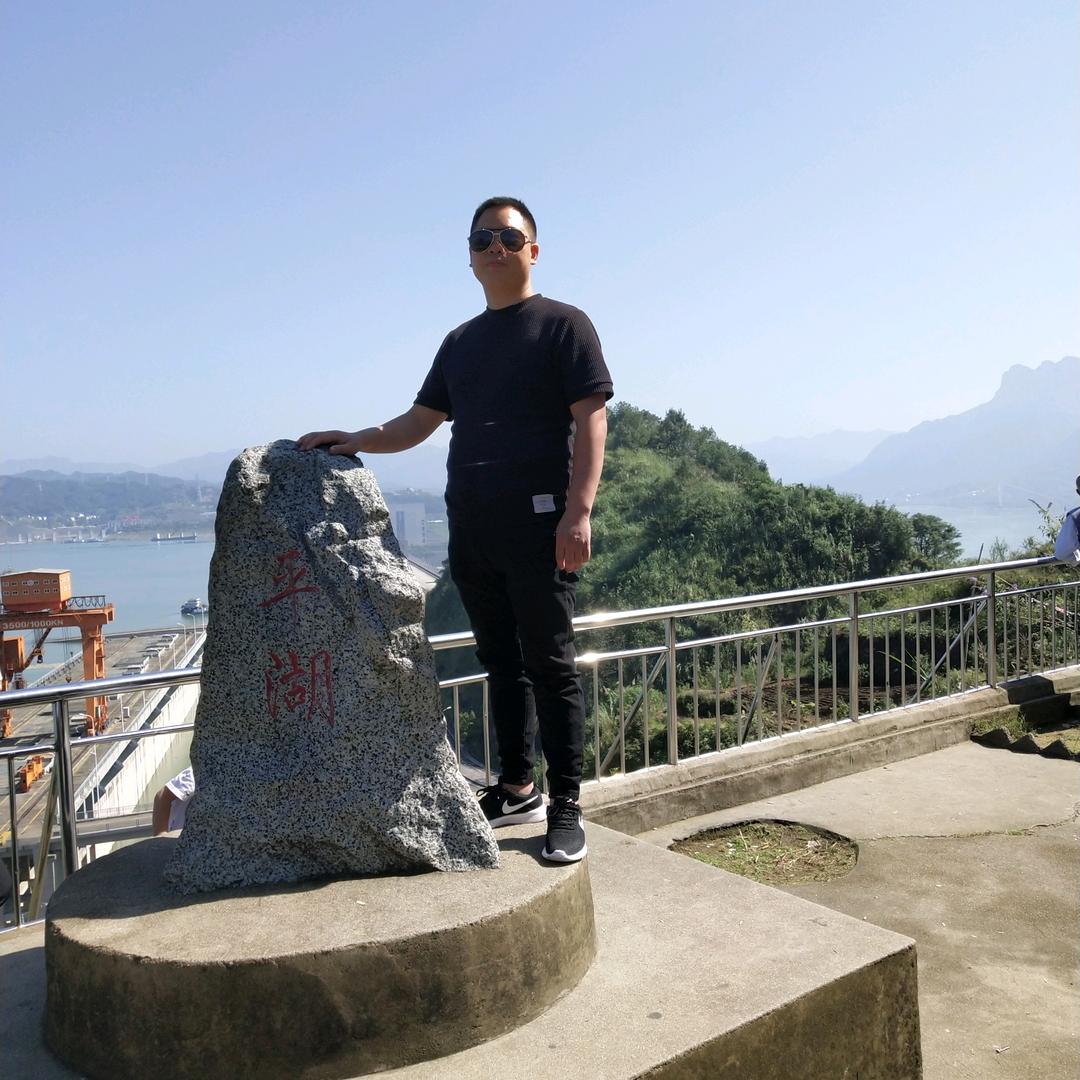 新乡市牧野区兴隆川味居掌柜