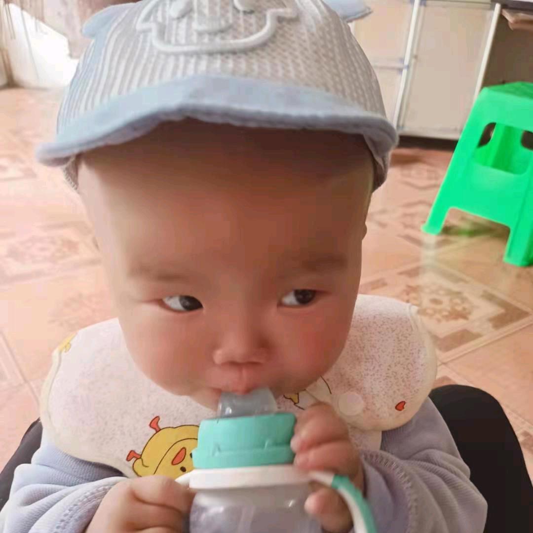 镇雄县亚斯特全屋定制