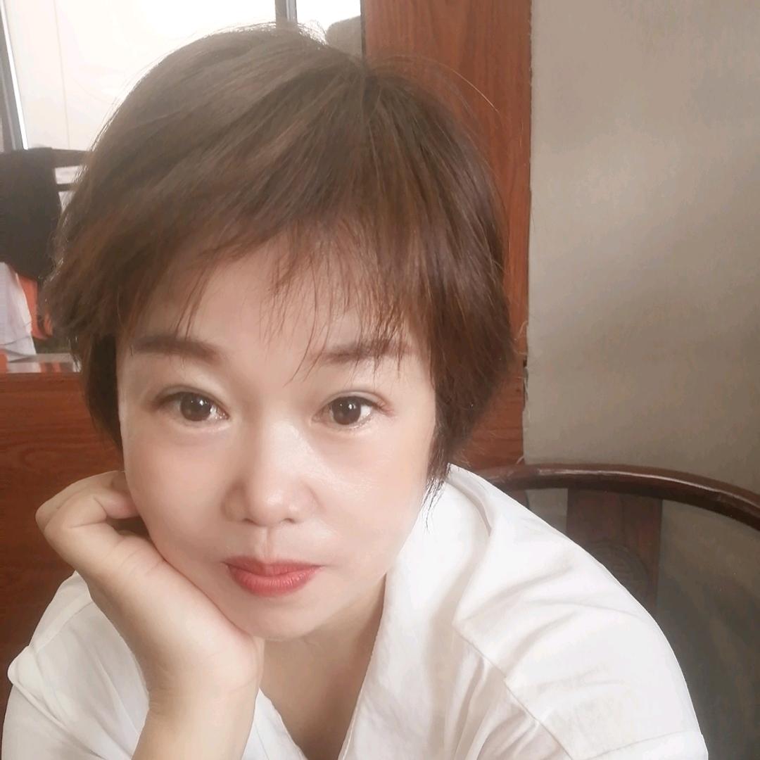 笑口常开的华姐😜