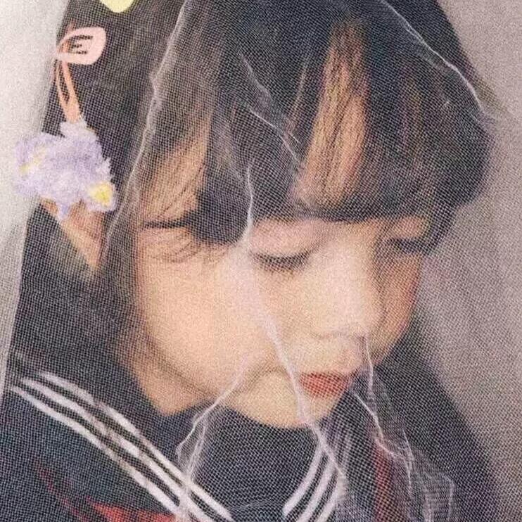 初夏头像