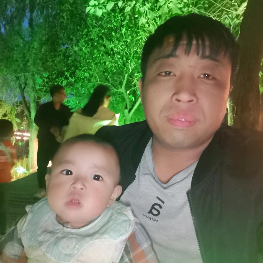 卡车司机丹凤熊哥