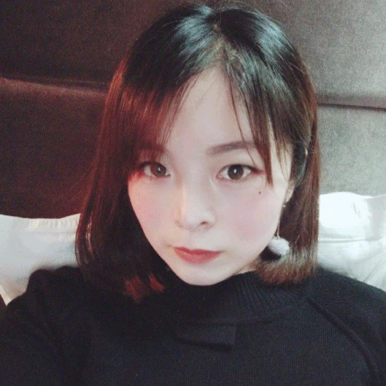 【别摸我的婴儿肥👈】