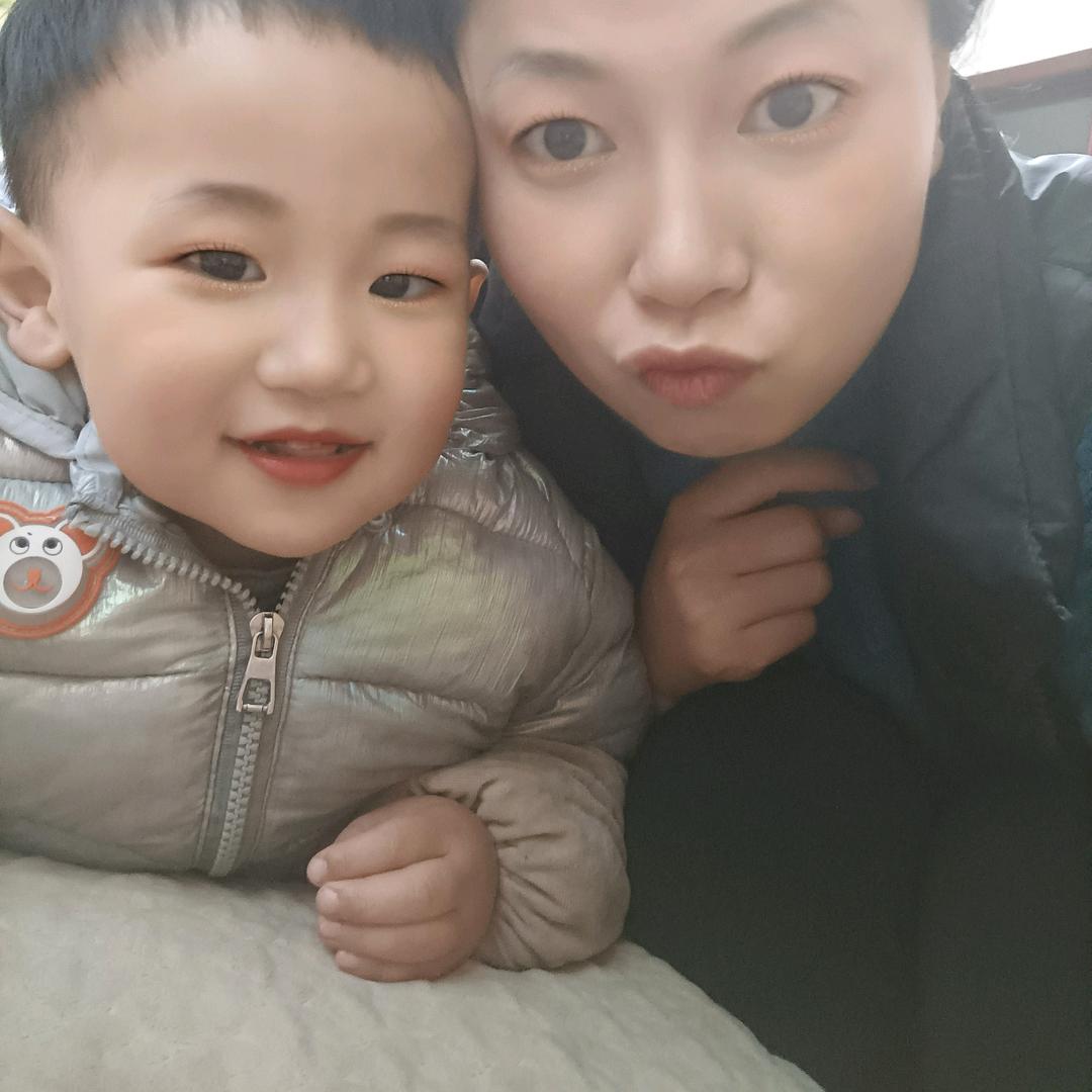 菲菲   (拒绝私聊)