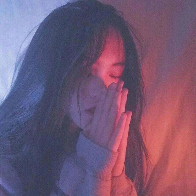 在等太阳呢头像