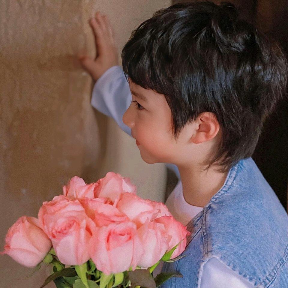 把胡萝卜切成肉丁